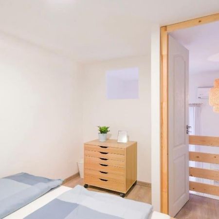 2 Bedroom Flat In Nyar Str., Boutique 부다페스트 외부 사진