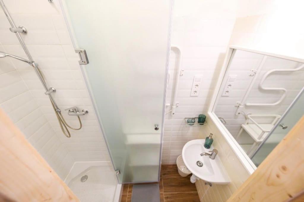 2 Bedroom Flat In Nyar Str., Boutique 부다페스트 외부 사진
