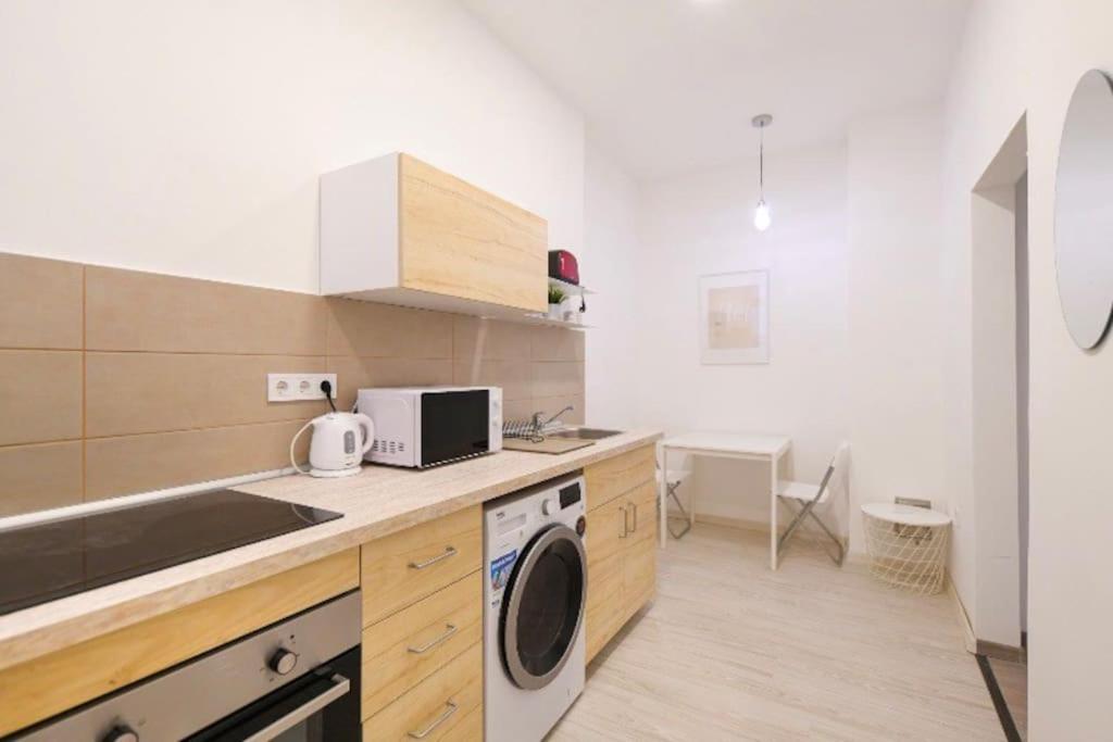 2 Bedroom Flat In Nyar Str., Boutique 부다페스트 외부 사진